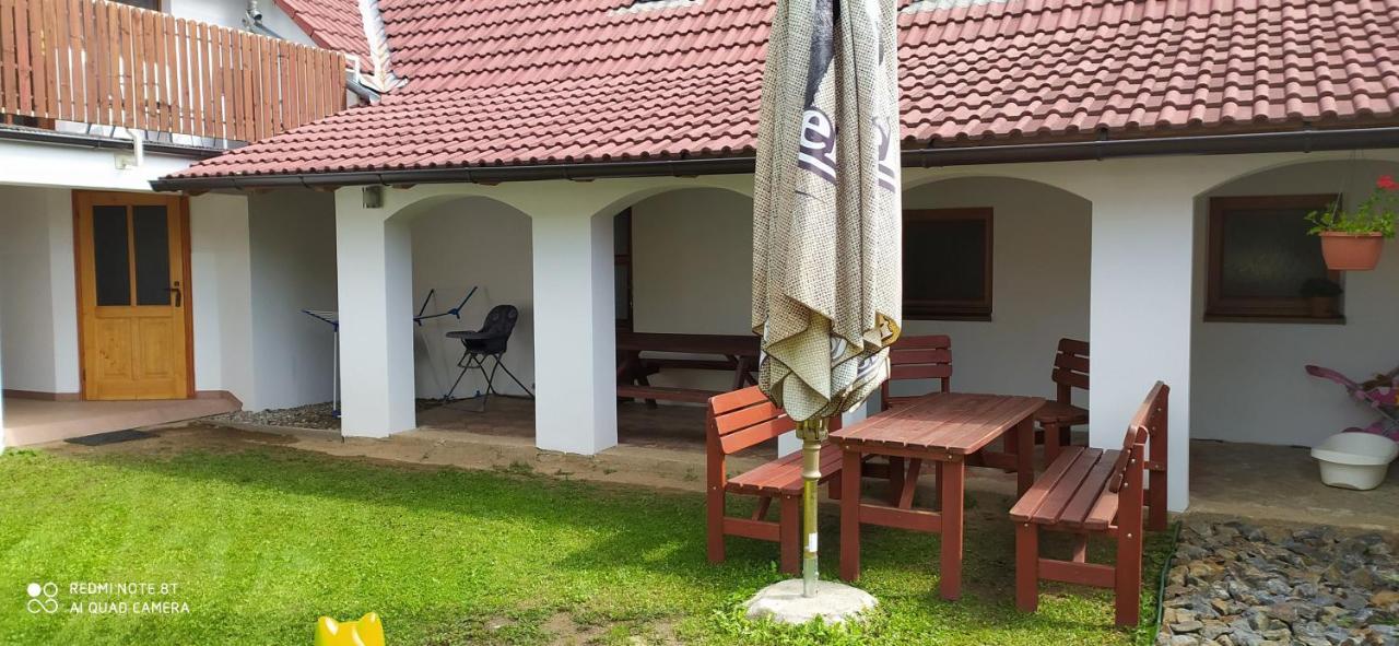 Dvory nad Luznici Apartmany Natalie מראה חיצוני תמונה