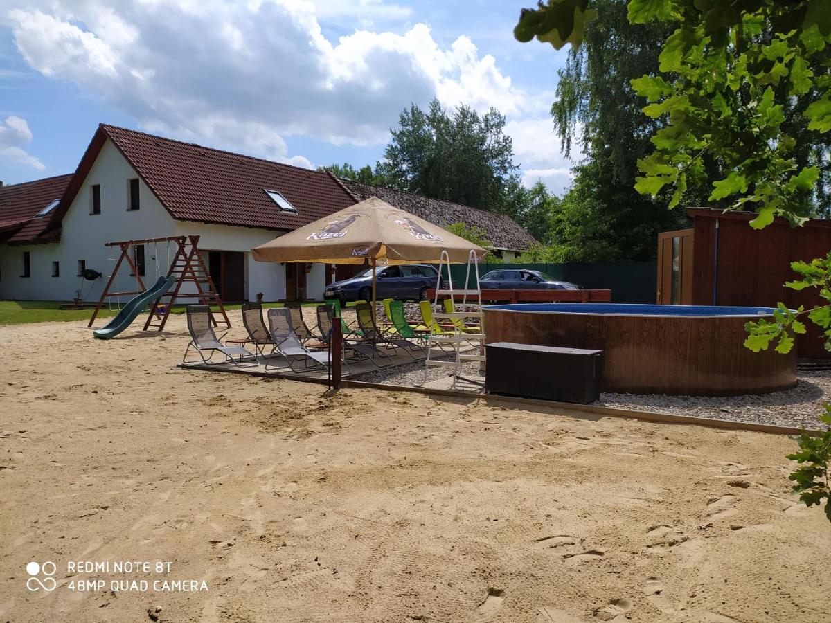 Dvory nad Luznici Apartmany Natalie מראה חיצוני תמונה
