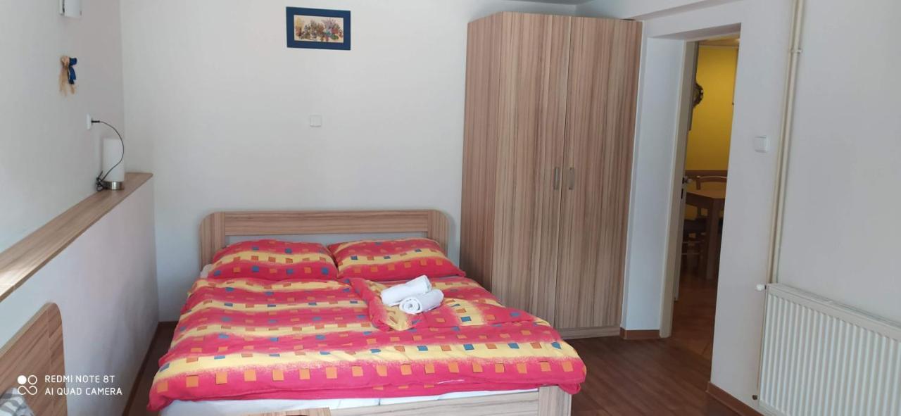 Dvory nad Luznici Apartmany Natalie מראה חיצוני תמונה