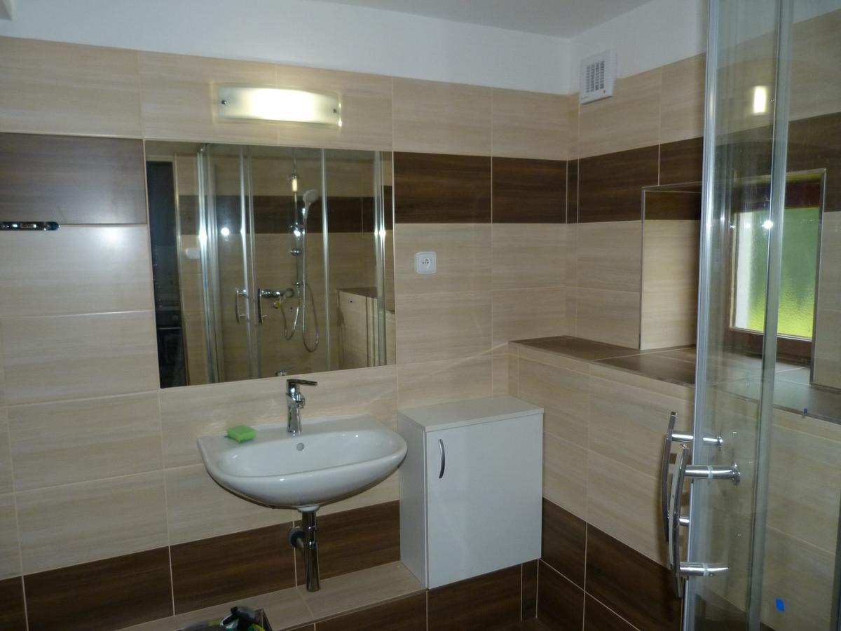 Dvory nad Luznici Apartmany Natalie מראה חיצוני תמונה