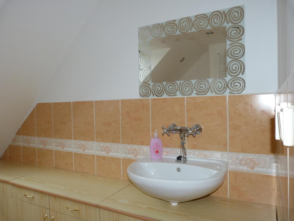 Dvory nad Luznici Apartmany Natalie מראה חיצוני תמונה